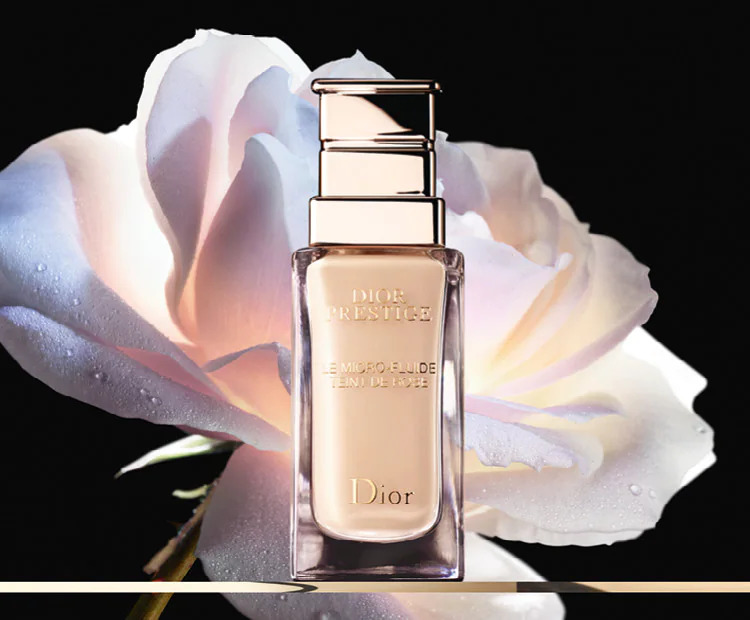 Dior Prestige Le Micro-Fluide Teint De Rose 5 ml #1N รองพื้น Dior ที่ผสมด้วยไข่มุกขนาดเล็กที่แวววาวหลายล้านเม็ดพร้อมประกายของดอกกุหลาบ