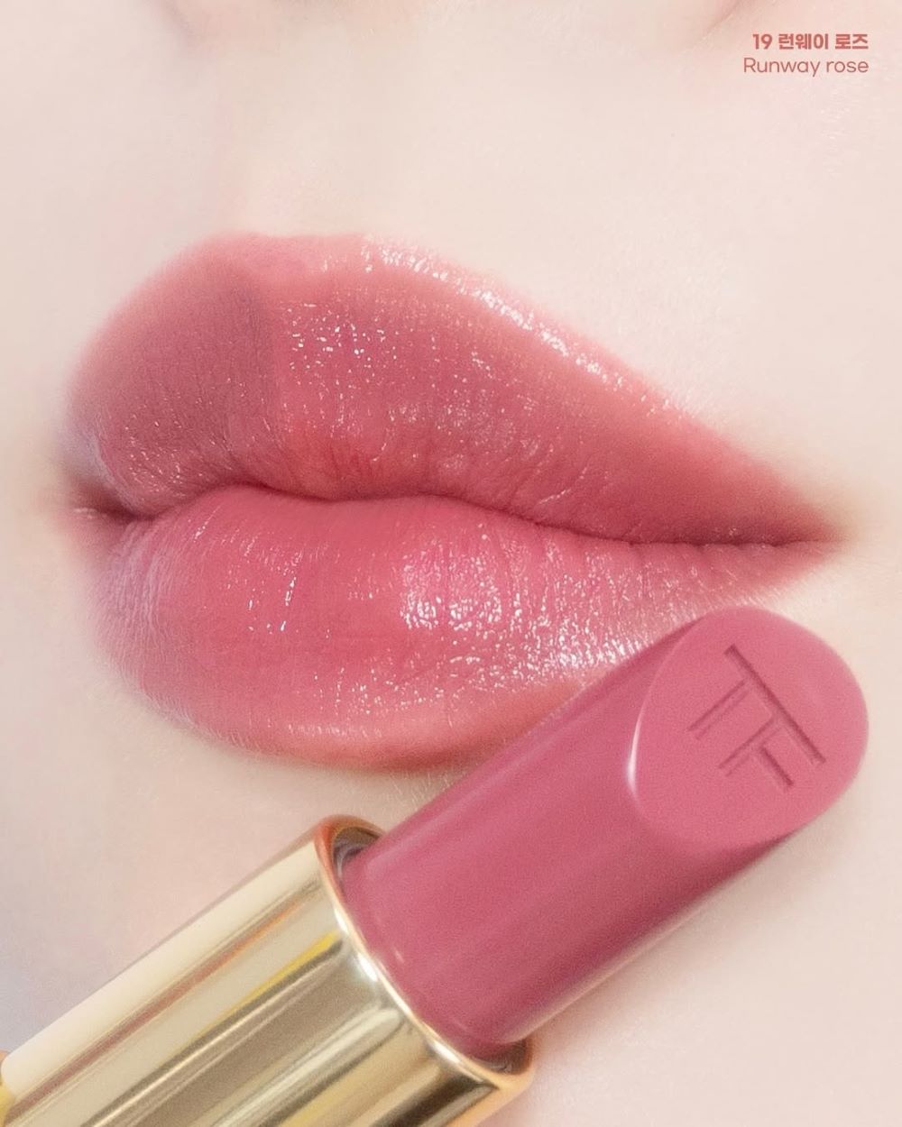 Tom Ford Lip Color 1g #16 Runway Rose, Tom Ford Lip Color ราคา , Tom Ford Lip Color รีวิว , Tom Ford Lip Color สีไหนสวย .ลิปสติก Tom FORD ราคา